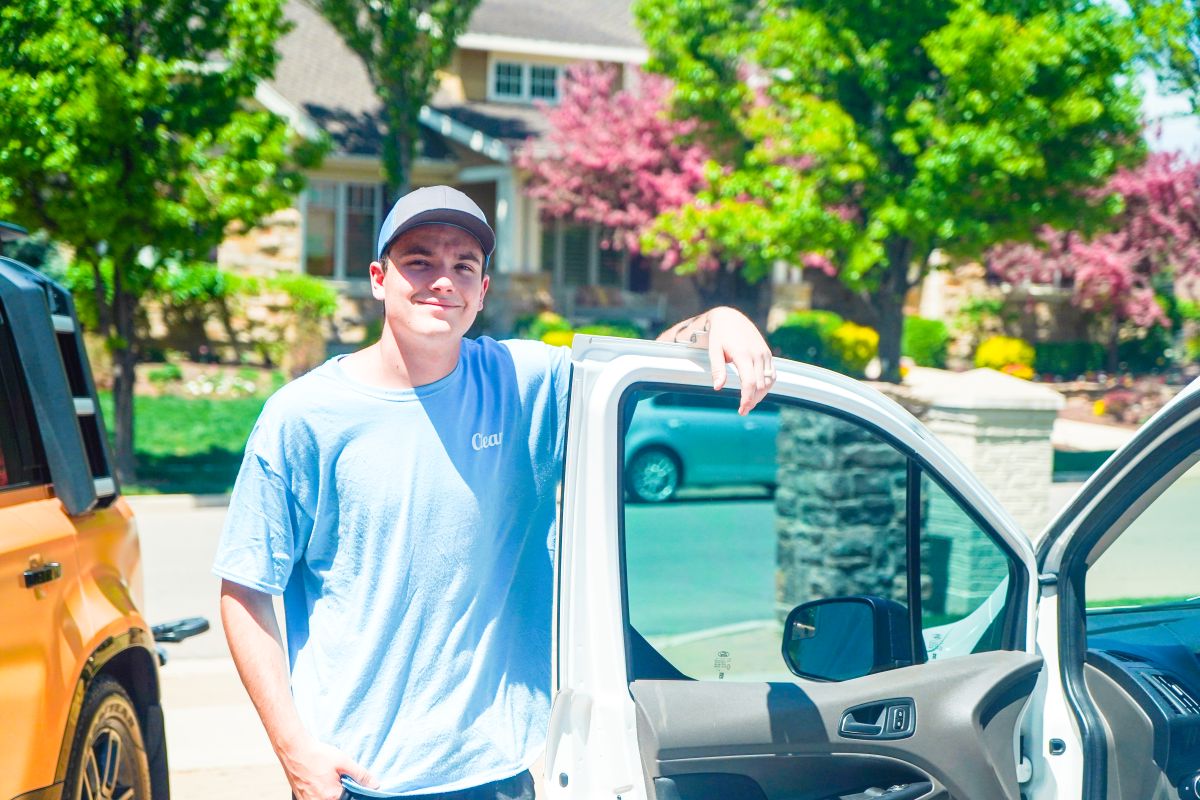 Squire - Clean Mobile Detailing Lead Detailer